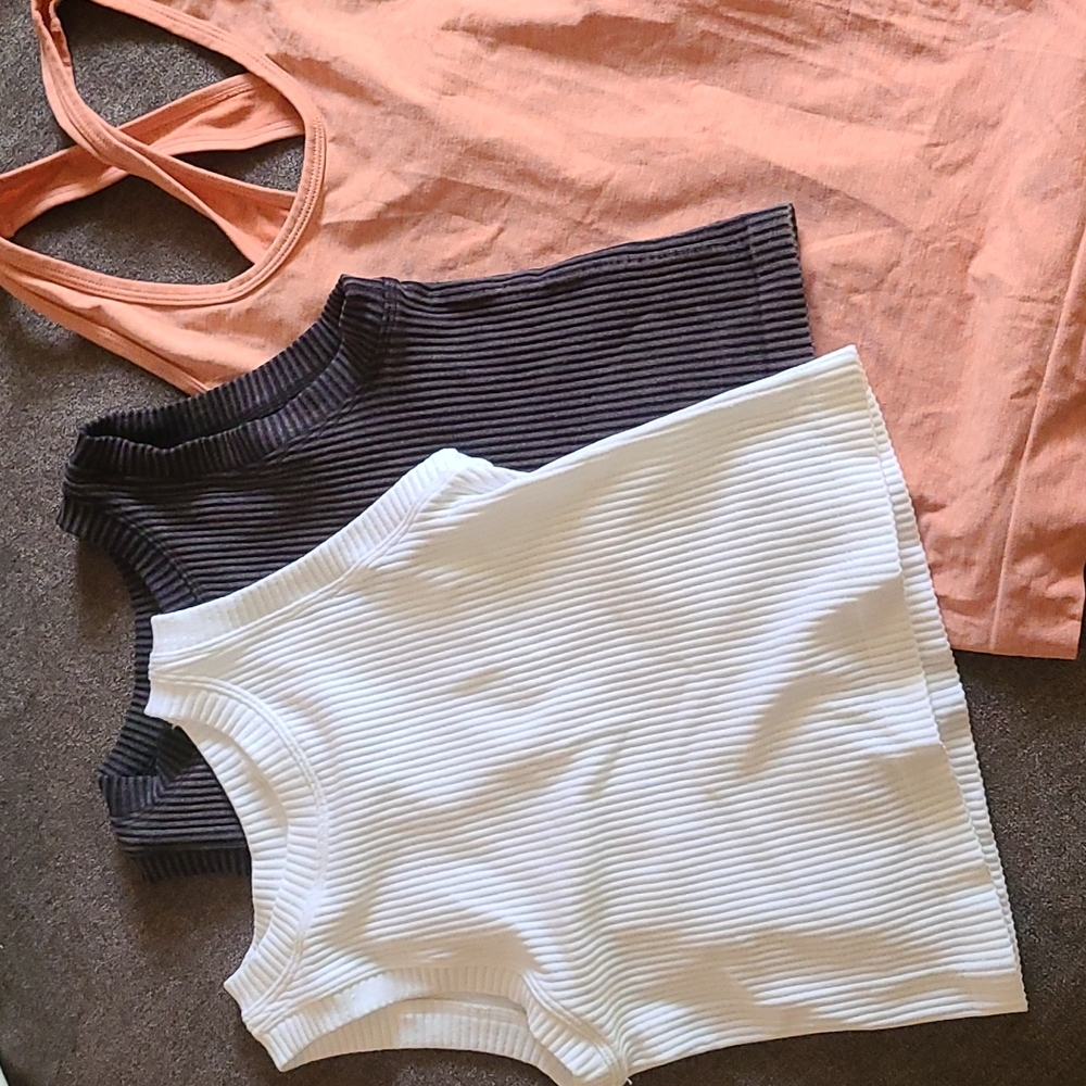 Workout Tank Bundle. Ribbed Aura Cropped Muscle Tanks and Aerie Crossback Tank